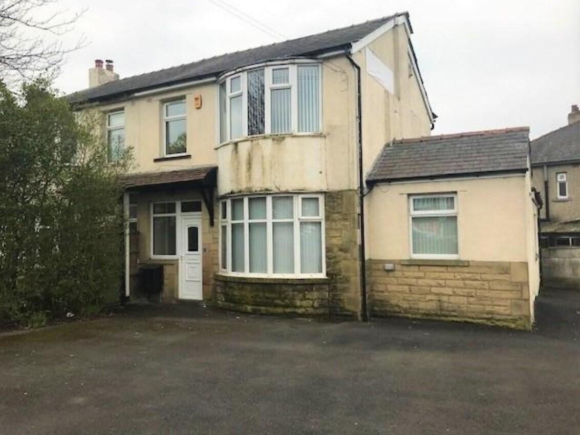 357 Briercliffe Rd, Burnley for sale Primary Photo- Image 1 of 1