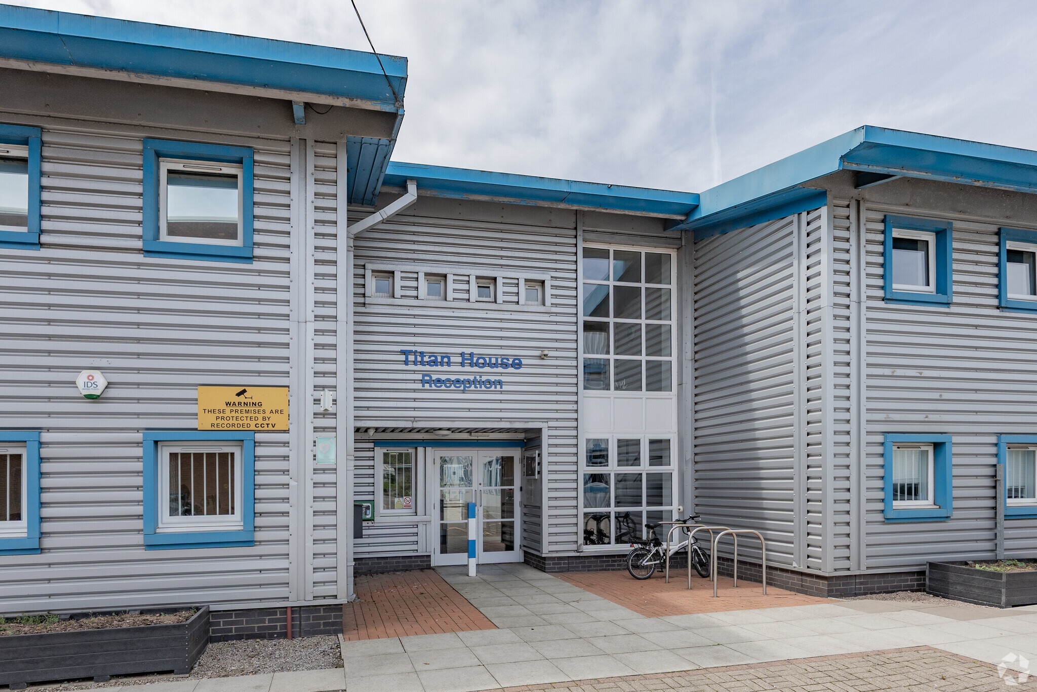 Titan Rd, Cardiff to rent Primary Photo- Image 1 of 4