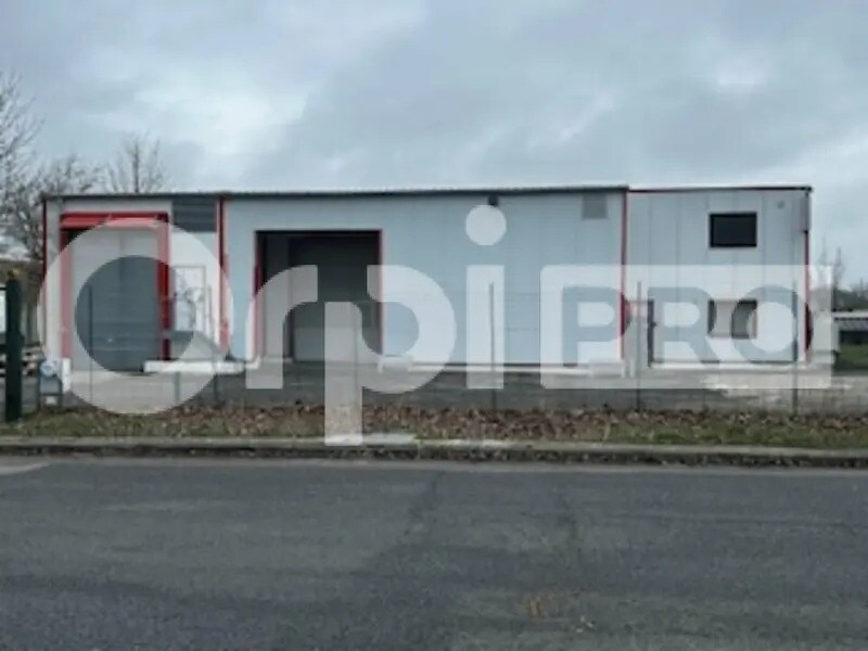 Light Industrial in Saint-Maximin for sale Building Photo- Image 1 of 13