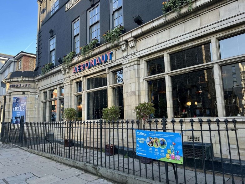 264 High St, London to rent - Building Photo - Image 2 of 3