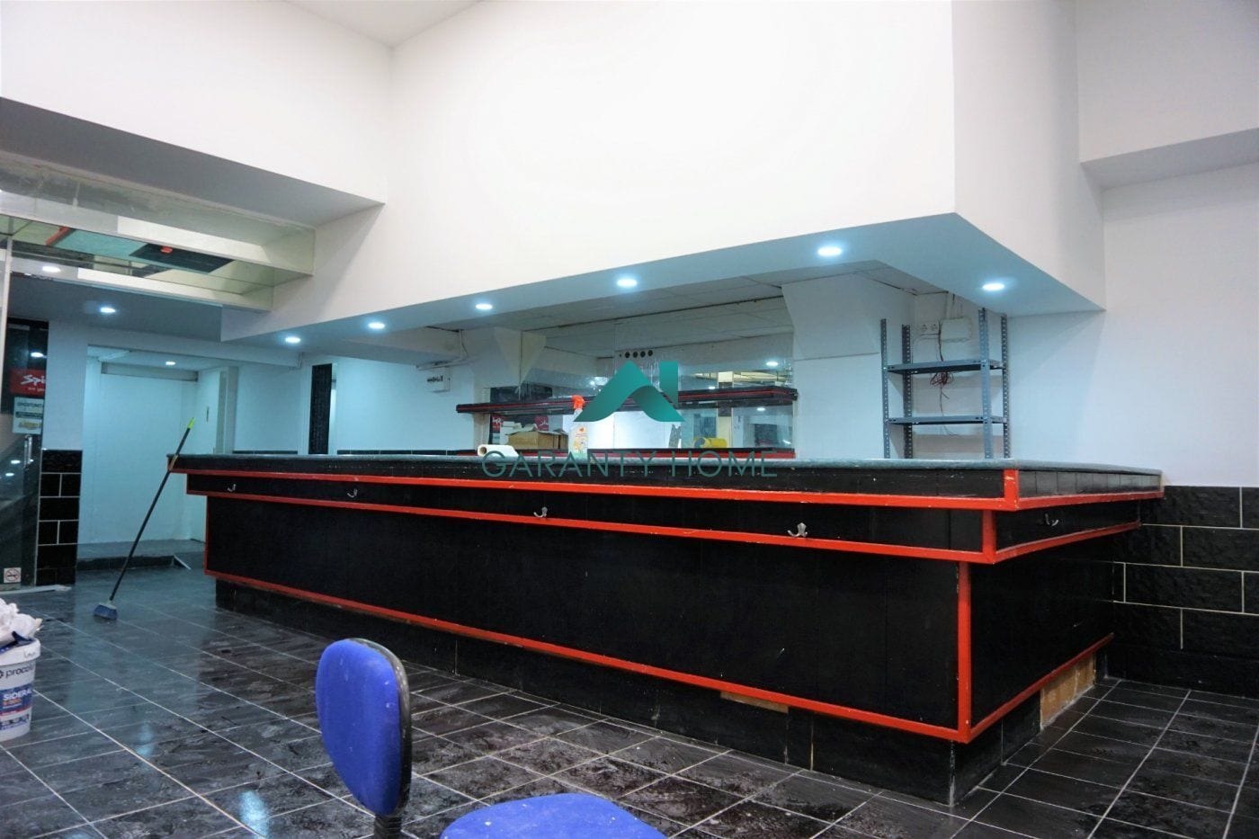 Retail in Barcelona, Barcelona to rent Interior Photo- Image 1 of 7