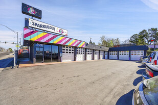 704 S Monaco Pky, Denver CO - Commercial Property