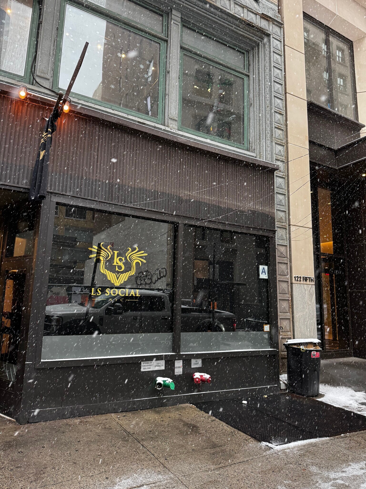 11 W 17th St, New York, NY to rent Interior Photo- Image 1 of 17