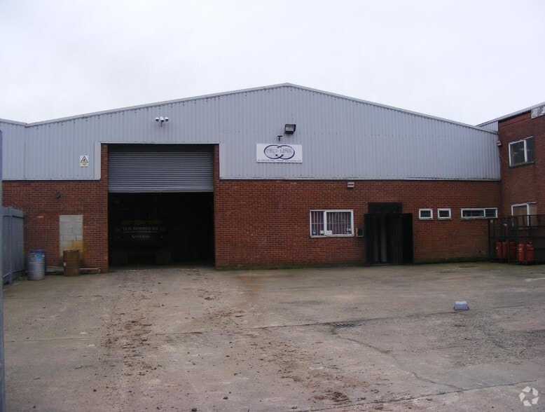 Blackhorse Rd, Coventry to rent - Primary Photo - Image 1 of 3