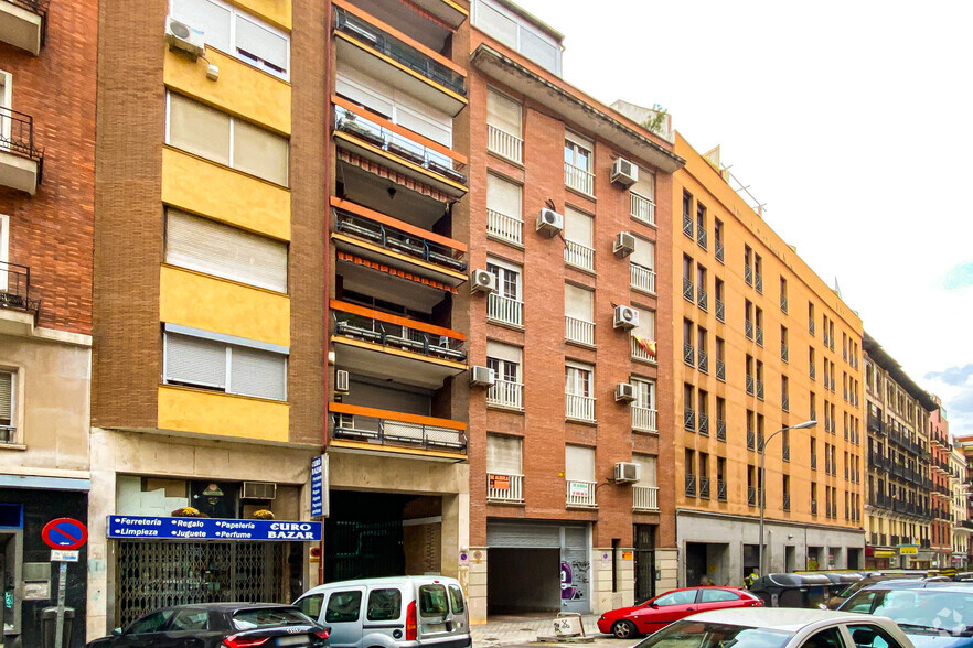 Magallanes, 28, Madrid, Madrid for rent - Primary Photo - Image 1 of 2