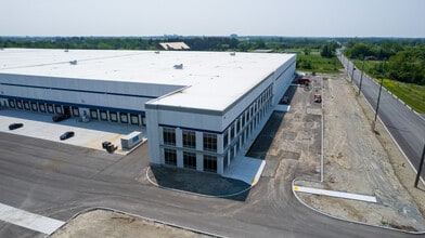 1565 Thornton Rd N, Oshawa, ON to rent Building Photo- Image 2 of 3