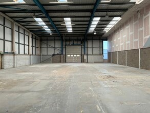 Snowdon Dr, Milton Keynes to rent Interior Photo- Image 1 of 1