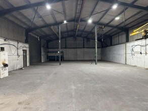 Bowden, Henstridge to rent Interior Photo- Image 2 of 3