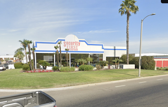 635 N Plaza Dr, Visalia, CA for rent Building Photo- Image 1 of 6