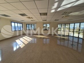 Industrial in Alzira, Valencia to rent Interior Photo- Image 2 of 11