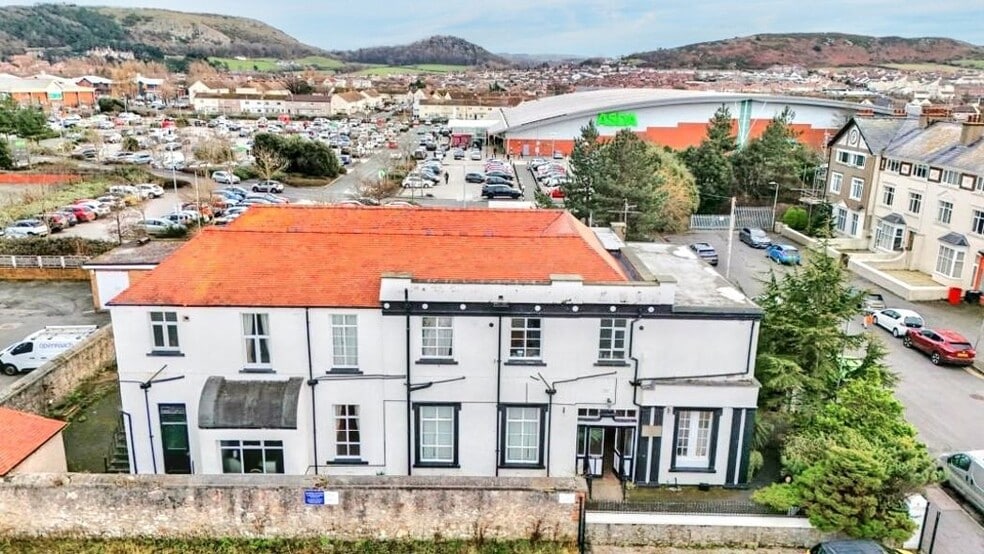 1 Oxford Rd, Llandudno for sale - Building Photo - Image 1 of 3
