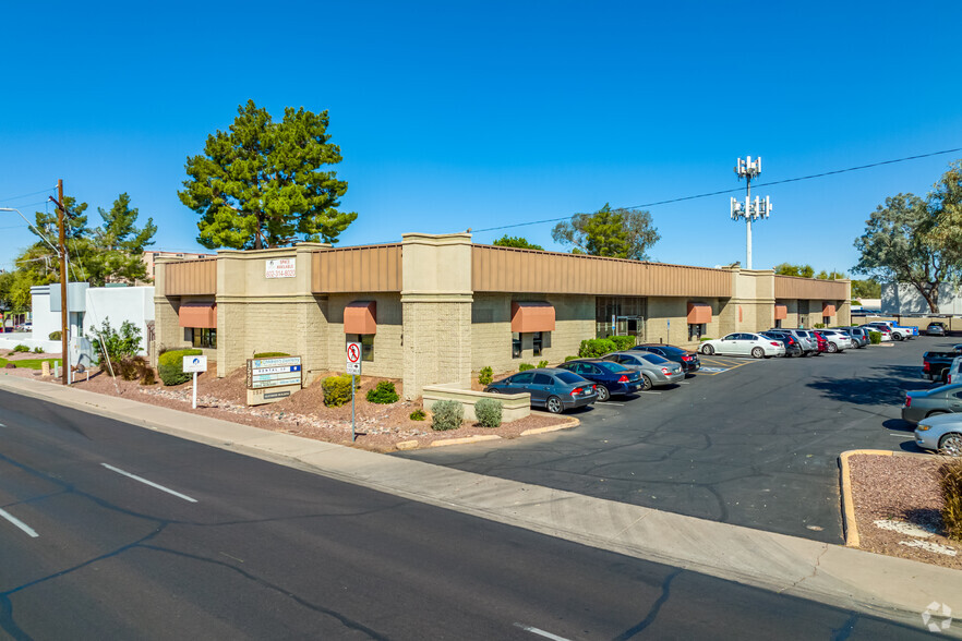 1526 W Glendale Ave, Phoenix, AZ for rent - Primary Photo - Image 1 of 10