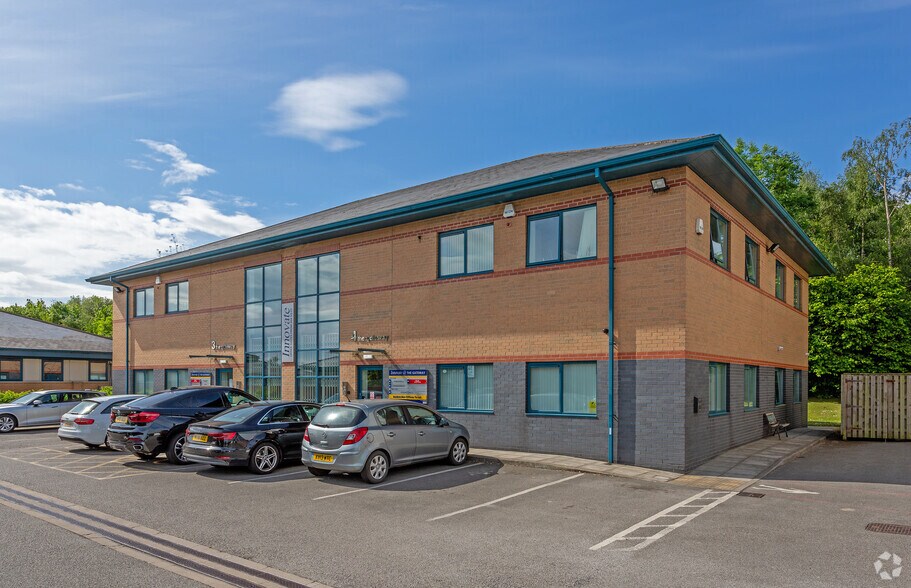 Fryers Way, Ossett for sale - Primary Photo - Image 1 of 1