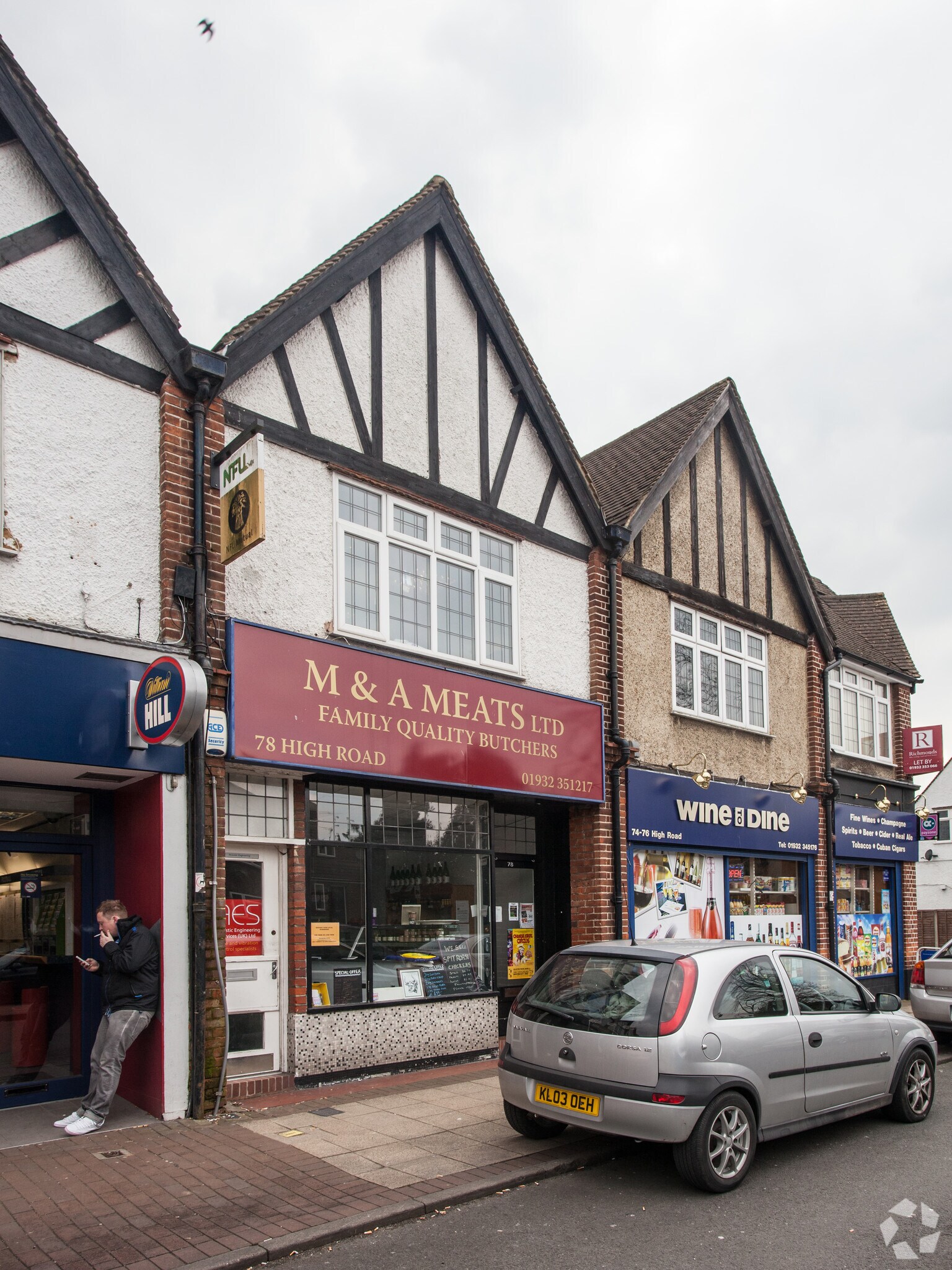 78 High Rd, Byfleet for sale Primary Photo- Image 1 of 1