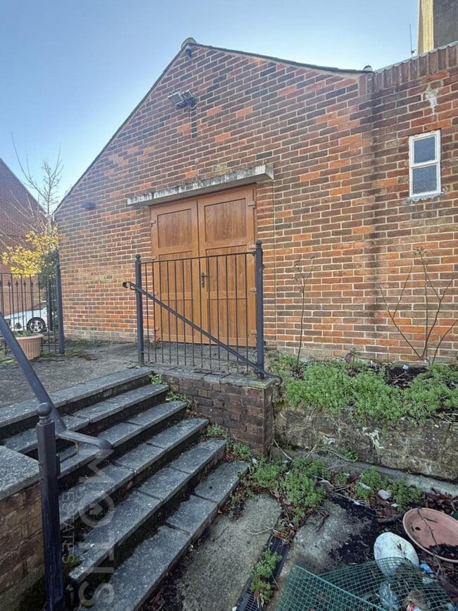 More details for 38 Morehall Avenue, Folkestone - Retail to Rent