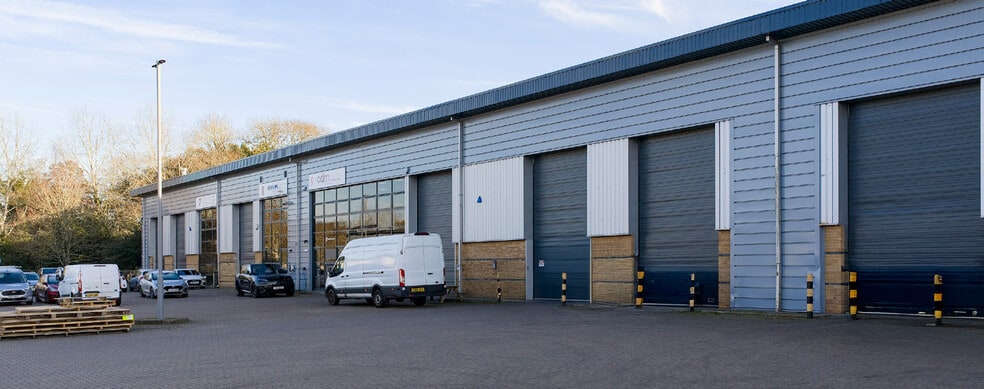 Nash Rd, Redditch to rent - Building Photo - Image 3 of 3