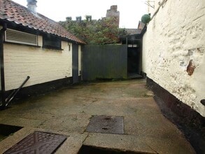 11-13 Market Pl, Wymondham to rent Building Photo- Image 2 of 10