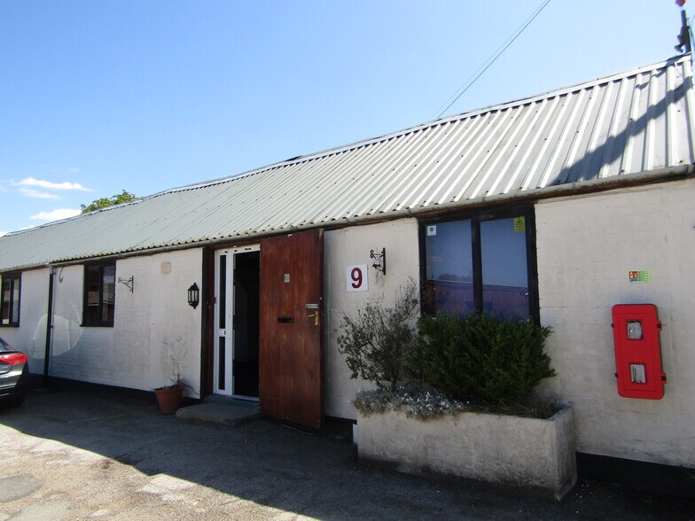 Nash Rd, Milton Keynes for sale - Primary Photo - Image 1 of 1