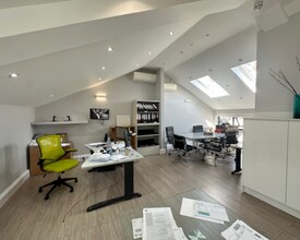 12-16 Portsdown Mews, London to rent Interior Photo- Image 2 of 2