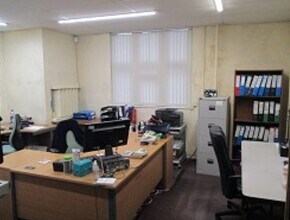 100 Main St, Bingley to rent Interior Photo- Image 2 of 5