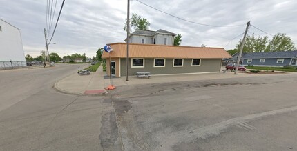 1100 1st St SW, Cedar Rapids, IA for rent Building Photo- Image 1 of 13