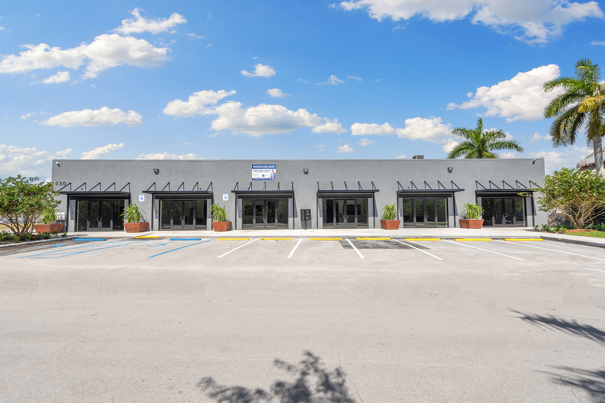 1930 N 30th Rd, Hollywood, FL for rent Building Photo- Image 1 of 12