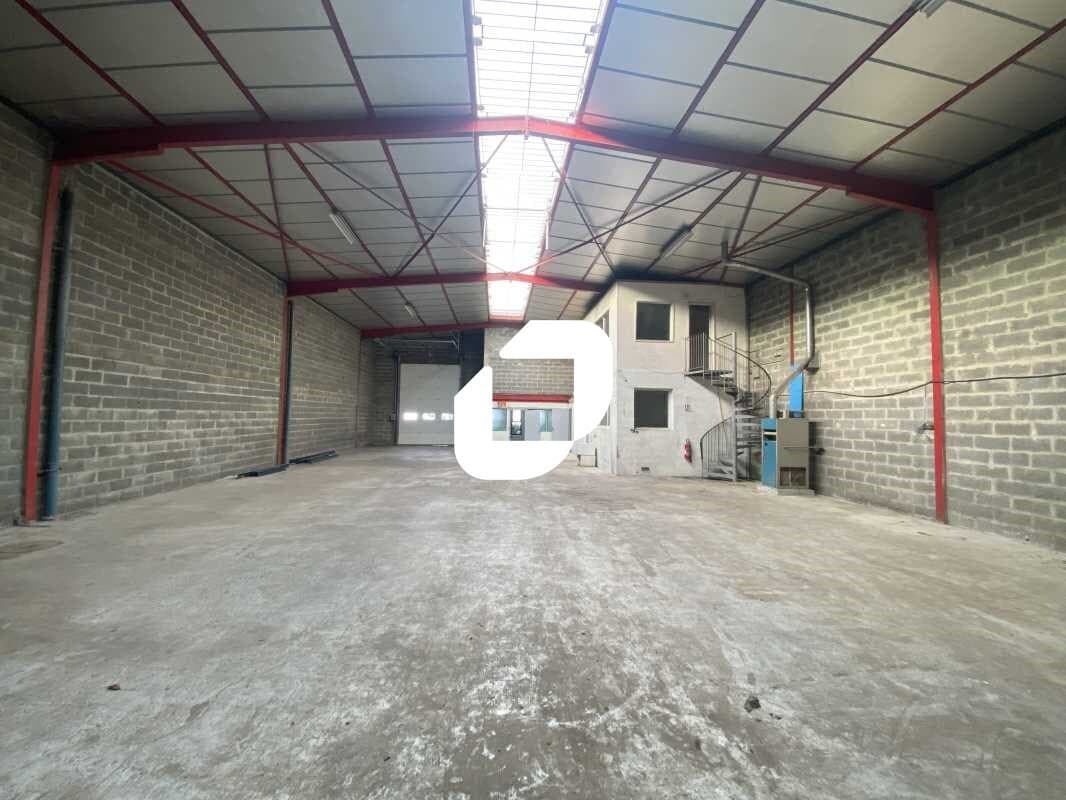 Light Industrial in SAINT-OUEN-L'AUMONE to rent Building Photo- Image 1 of 10
