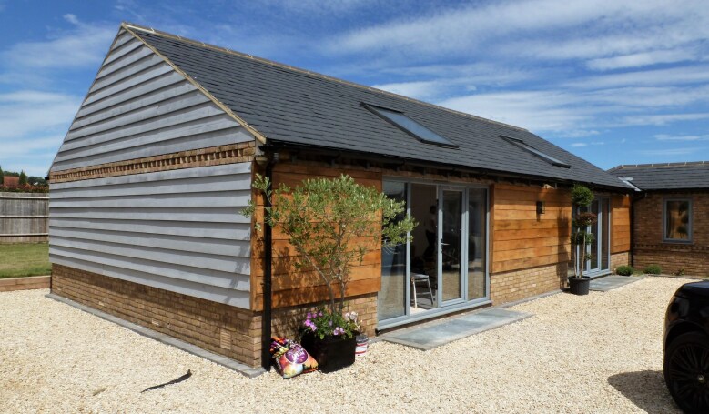 Pump Ln N, Marlow for sale Primary Photo- Image 1 of 1