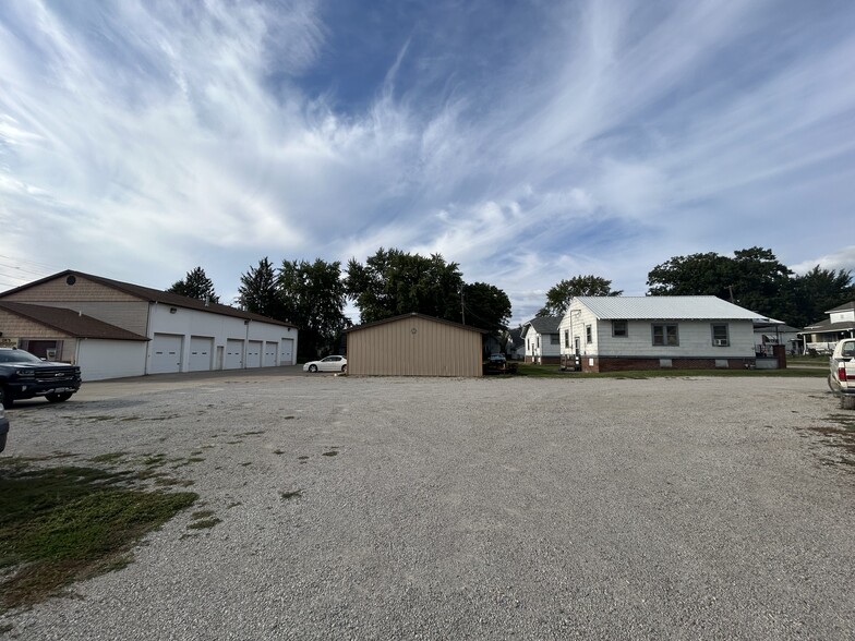 1228 E Wood St, Decatur, IL for sale - Building Photo - Image 1 of 19