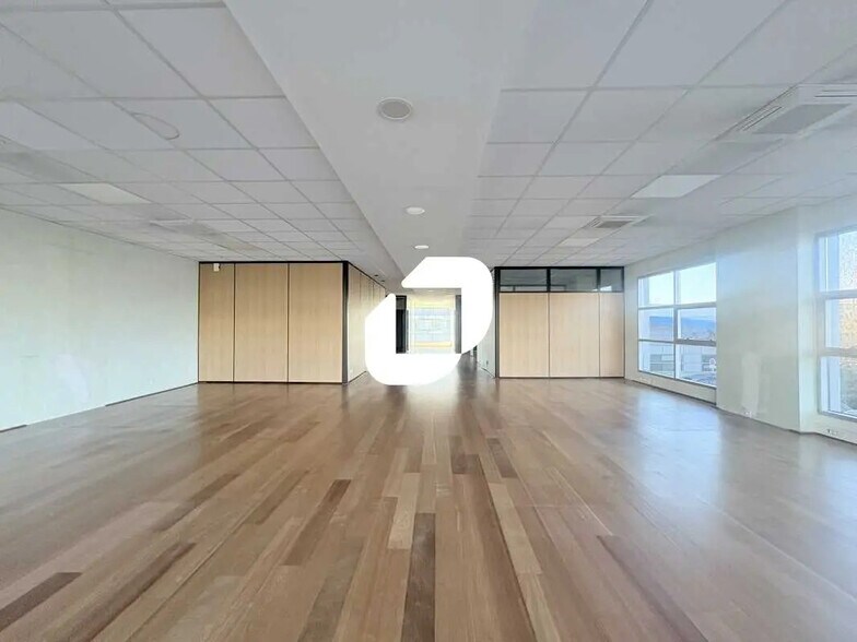 Office in Floirac to rent - Building Photo - Image 2 of 13