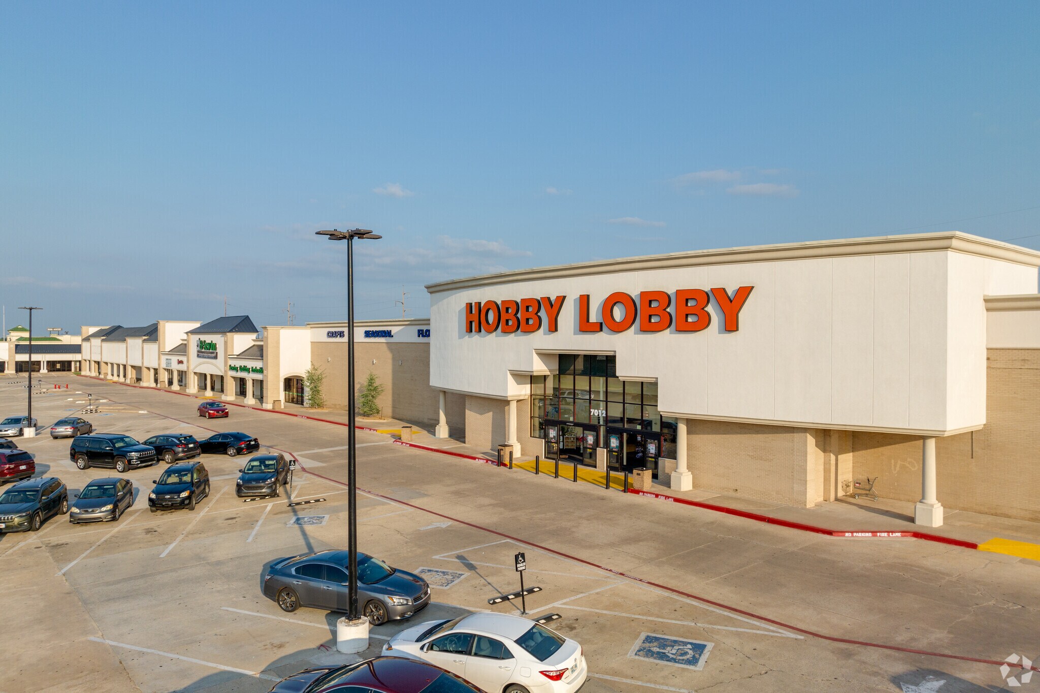 8255 N Rockwell Ave, Oklahoma City, OK to rent Building Photo- Image 1 of 31