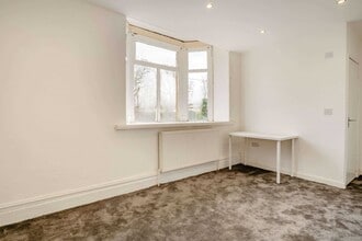 13 Market, Manchester to rent Interior Photo- Image 1 of 9