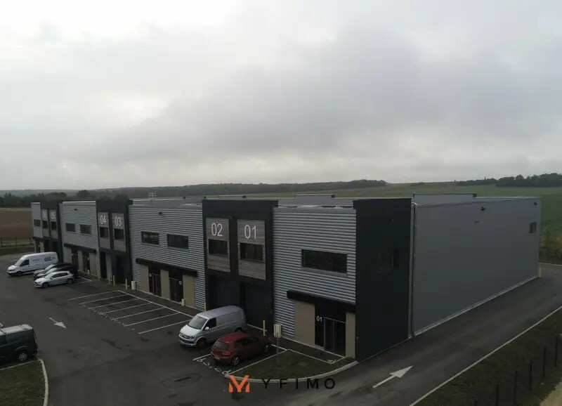 Location Local d'activités 232 m² à 464 m² - Photo 1