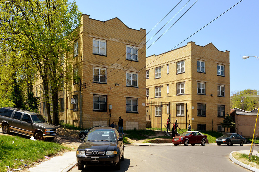 711 Ridgeway Ave, Cincinnati, OH for sale - Building Photo - Image 1 of 1