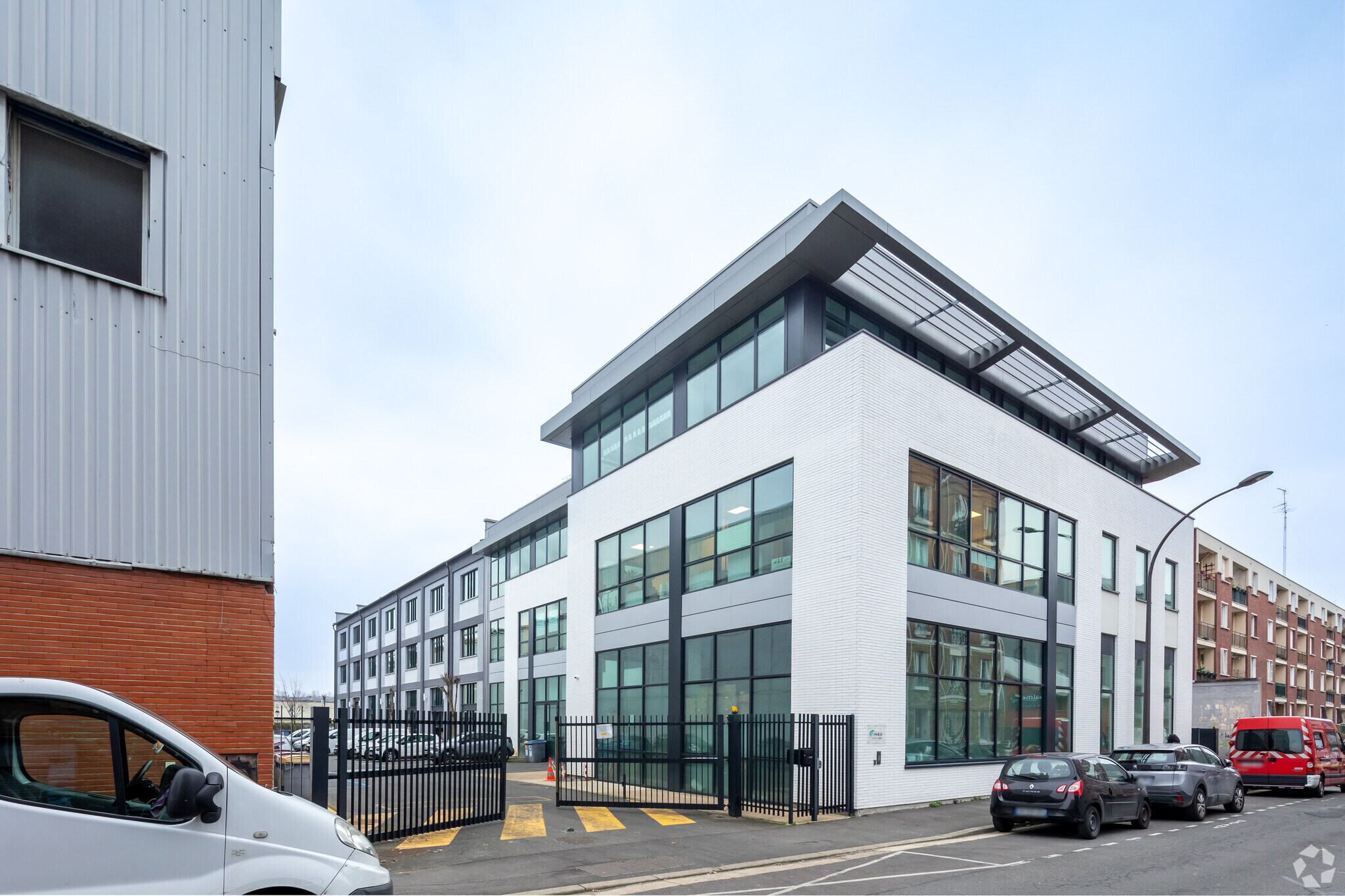 3 Rue Paul Mazy, Ivry-sur-Seine to rent Primary Photo- Image 1 of 3