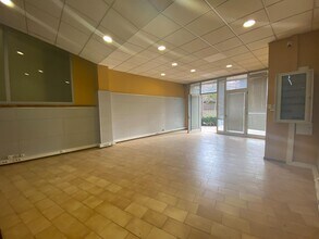 Retail in La Roca del Vallès, Barcelona to rent Interior Photo- Image 1 of 6