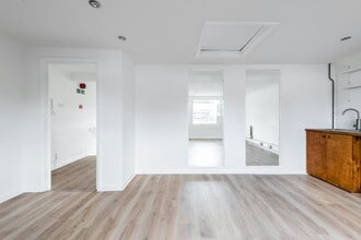 28 Hanbury St, London to rent Interior Photo- Image 2 of 12