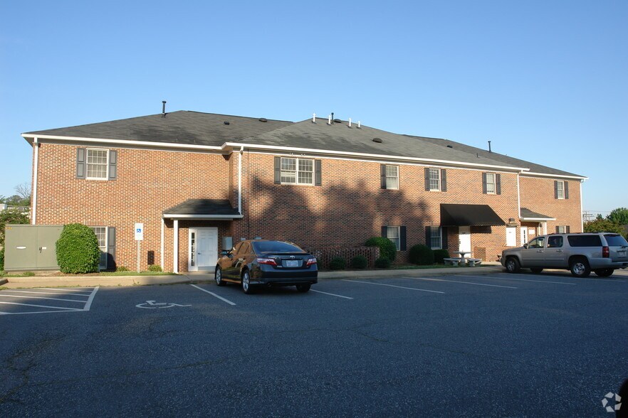 518 S New Hope Rd, Gastonia, NC for rent - Primary Photo - Image 1 of 2