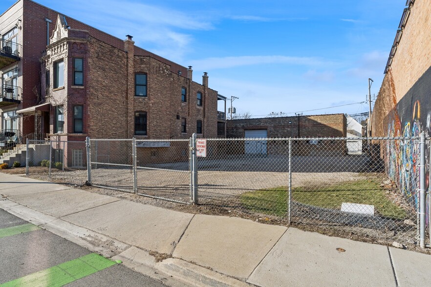 2732 W Belmont Ave, Chicago, IL for sale - Building Photo - Image 2 of 48