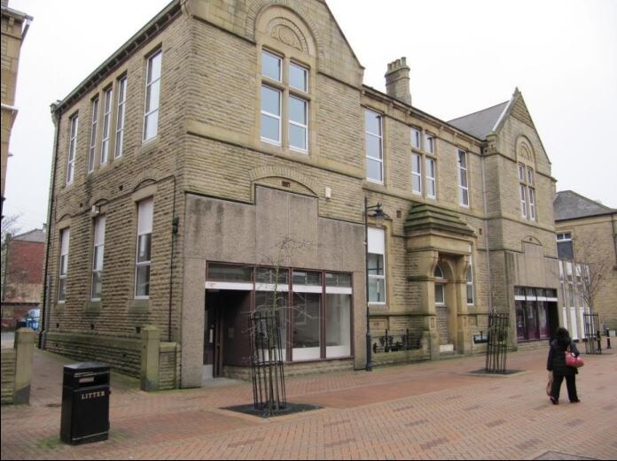 15-19 Station Rd, Ossett for sale - Building Photo - Image 1 of 1