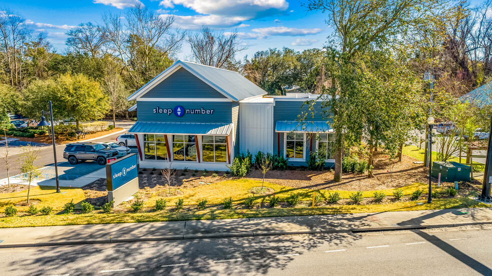 1767 N Highway 17, Mount Pleasant, SC for sale - Building Photo - Image 1 of 5