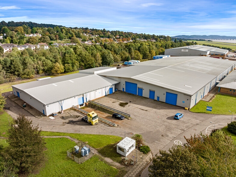 Riverside Ave, Dundee to rent - Building Photo - Image 3 of 9