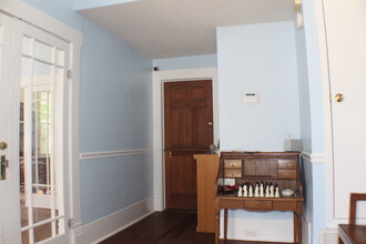 202 E Park Ave, San Antonio, TX for rent Building Photo- Image 1 of 38