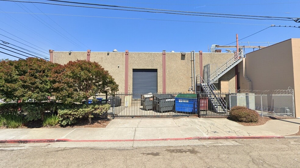 950 Gilman St, Berkeley, CA for rent - Building Photo - Image 1 of 6