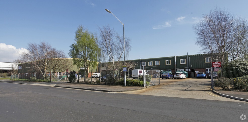 34 Foxtail Rd, Ipswich for sale - Primary Photo - Image 1 of 1