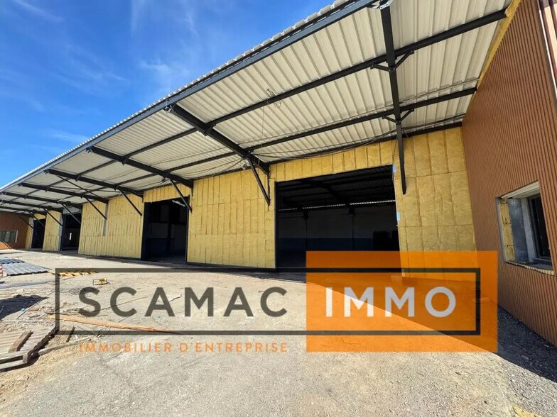 Office in Vitrolles to rent - Building Photo - Image 2 of 8