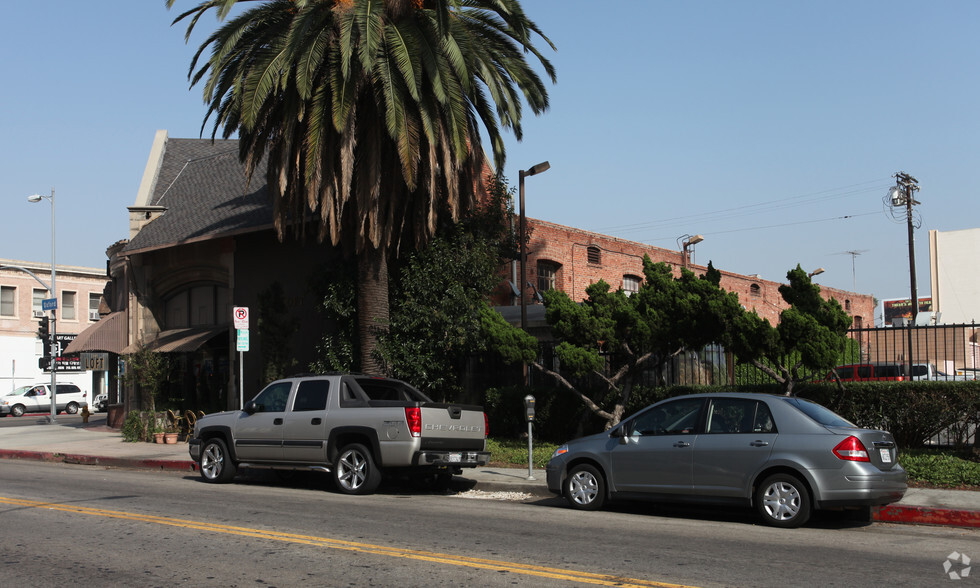 3866-3882 W 6th St, Los Angeles, CA for rent - Building Photo - Image 2 of 3