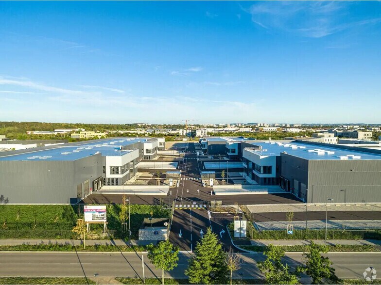 Light Industrial in Saint-Priest to rent - Building Photo - Image 3 of 23