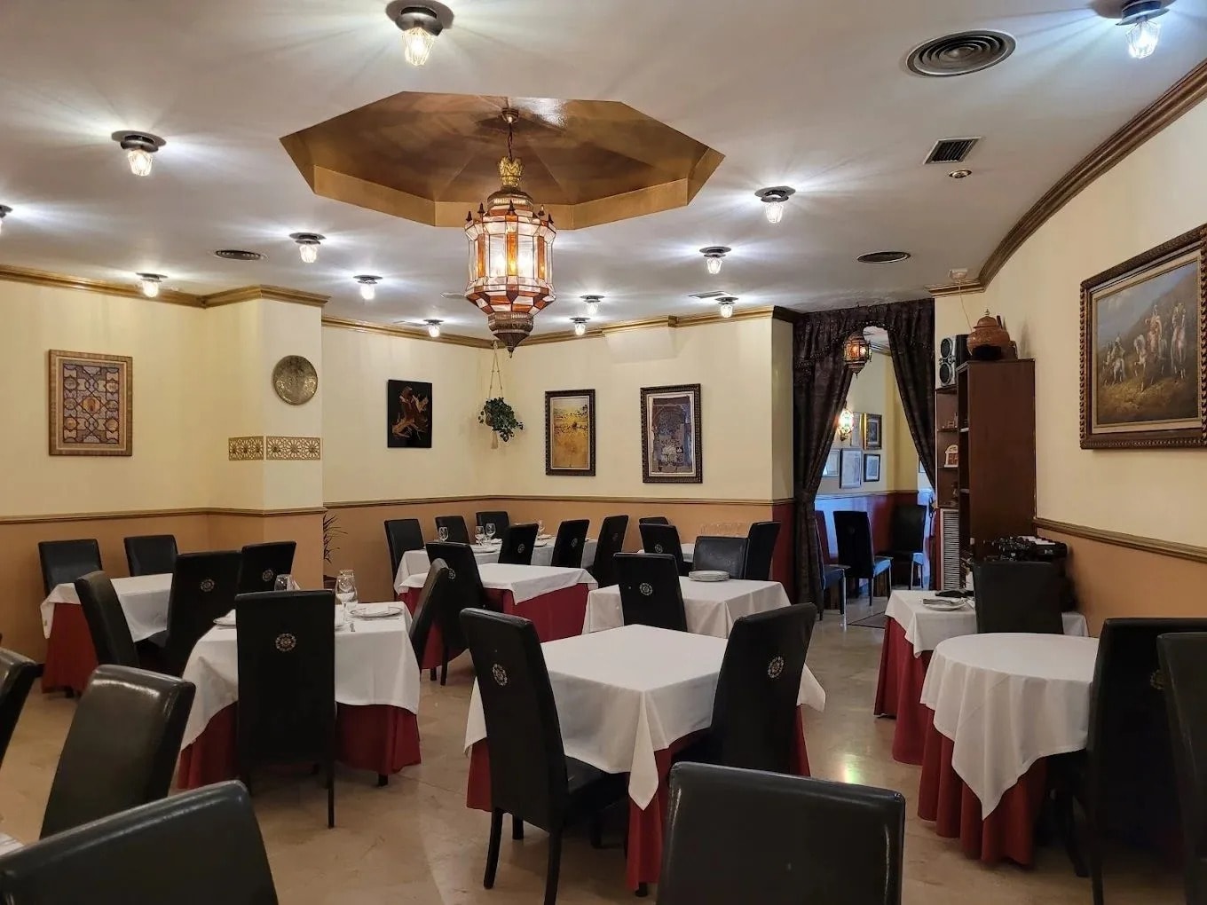 Calle de Pechuán, Madrid, Madrid to rent Interior Photo- Image 1 of 2