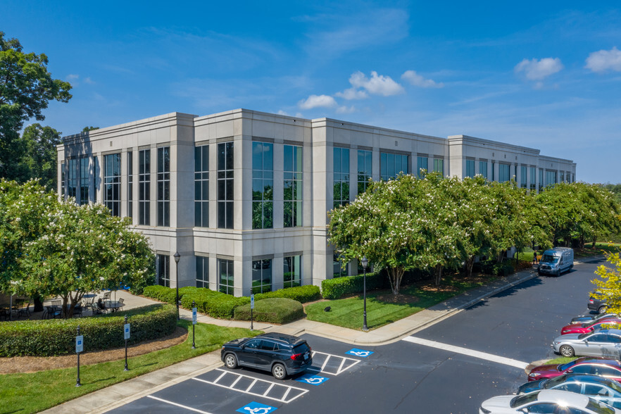 13950 Ballantyne Corporate Pl, Charlotte, NC for rent - Building Photo - Image 1 of 3